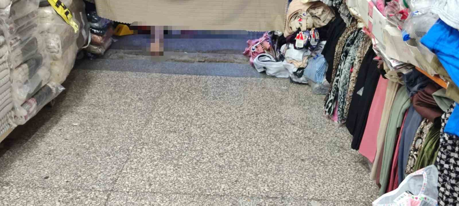 Önce Eşini Öldürdü, Sonra İntihar Etti