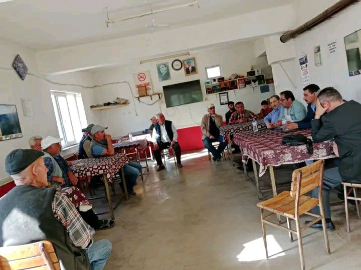 Şuhut İlçe Tarım ve Orman Müdürü Tür, üreticilerle bir araya geldi