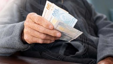 AK PARTİ'DEN EMEKLİ MAAŞI AÇIKLAMASI