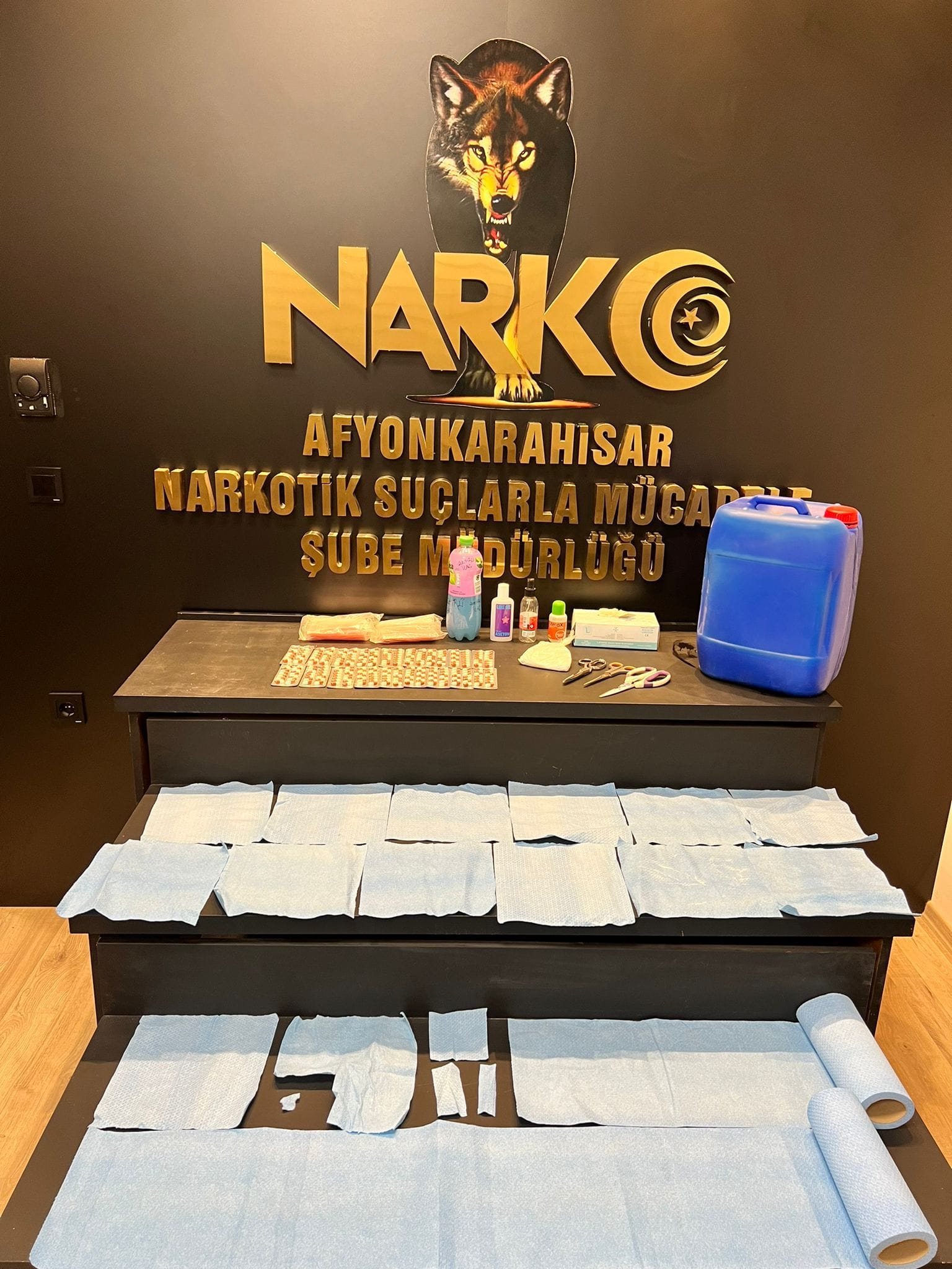 Afyon'da Dev Uyuşturucu Operasyonu: Narkotik Ekipleri Suç Şebekesini Çökertti