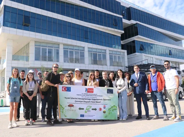 ERASMUS ÖĞRENCİLERİ YEŞİL ATSO BİNASINI ZİYARET ETTİ