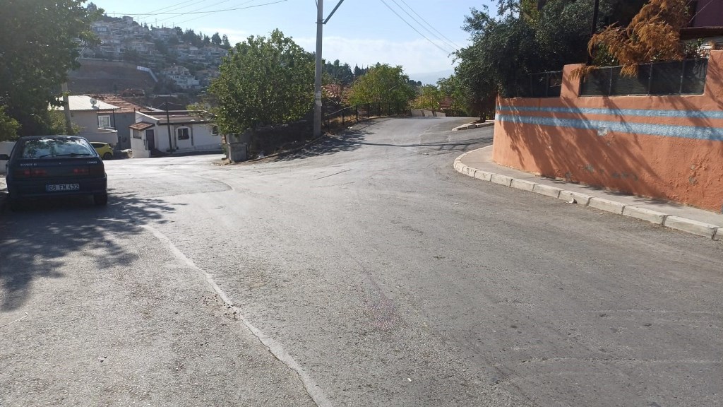 BOŞANDIĞI EŞİNİN SİLAHLI SALDIRISINA UĞRAYAN KADIN AĞIR YARALANDI
