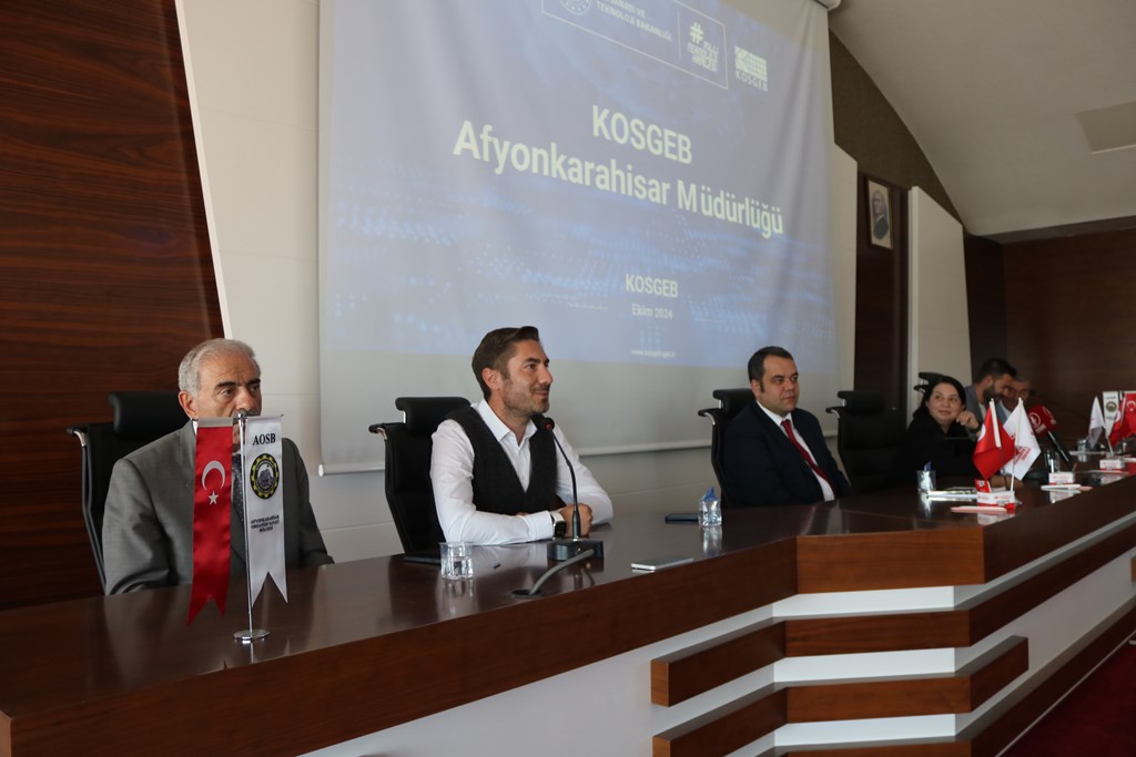  İŞ DÜNYASININ TECRÜBELERİ ÖĞRENCİLERE AKTARILDI