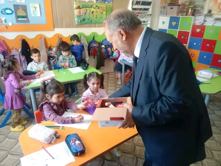 SANDIKLI İLÇE MÜFTÜSÜ ÖMER ÜNAL'DAN 4-6 YAŞ KURAN KURSLARINA ZİYARET