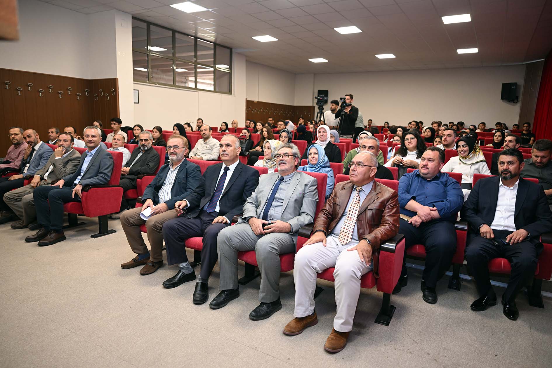 “Birinci Yılında Gazze Soykırımı” İİBF’de konuşuldu
