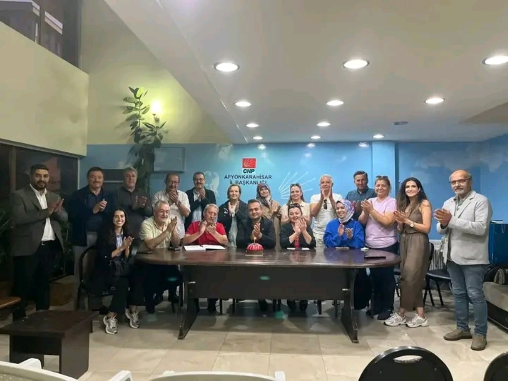 "YÖNETİM KURULUMUZUN BİRİNCİ YILI KUTLU OLSUN"