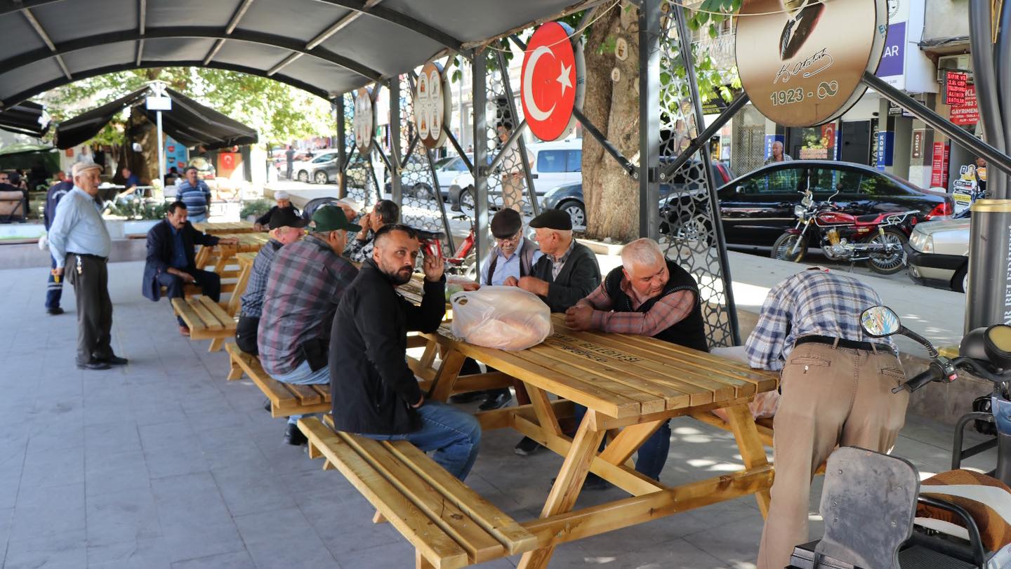 İlçenin Çehresini Değiştiren Başkan Veysel Topçu Takdir Topluyor