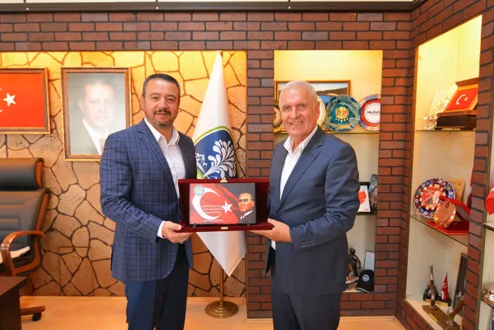 SANVAK YÖNETİMİ, BAŞKAN ÖZTAŞ'I ZİYARET ETTİ
