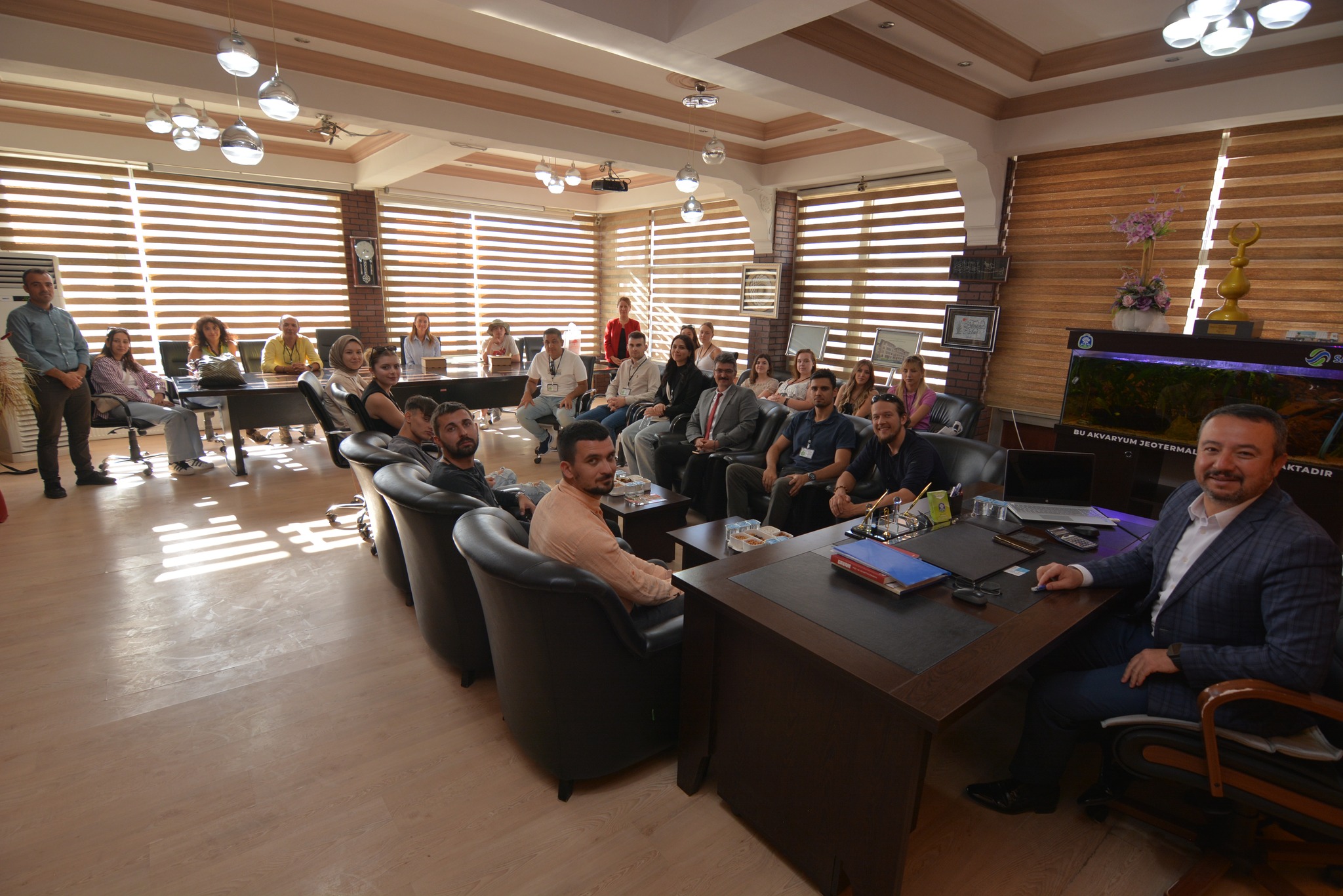 Başkan Öztaş, Erasmus Öğrencilerini Makamında Ağırladı