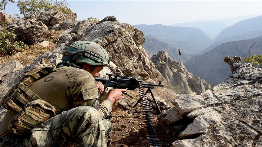“42 TERÖRİST OPERASYONLARDA ETKİSİZ HALE GETİRİLDİ”