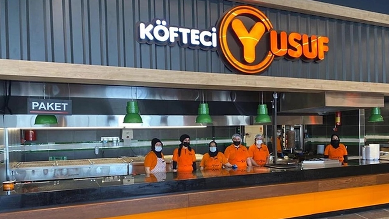 Köfteci Yusuf'tan Kararlılık Mesajı ''Bu Karanlık Kumpası Aydınlatacağız''