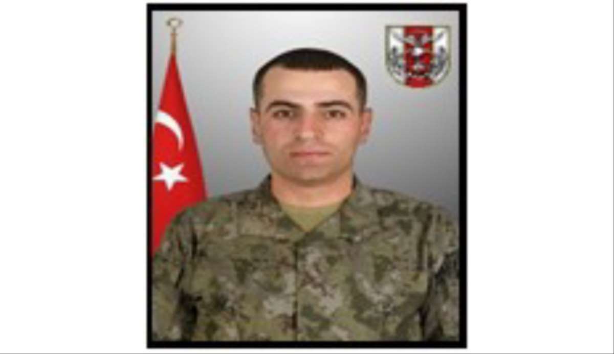 Pençe-Kilit Bölgesinde Şehit Düşen Asker Törenle Memleketine Uğurlandı
