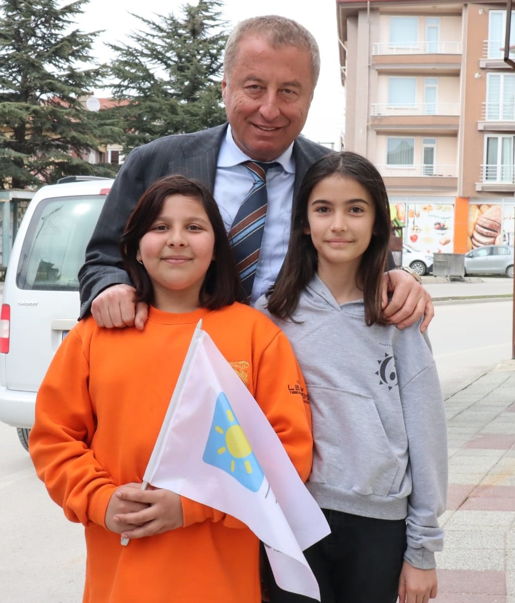 MİLLETVEKİLİ OLGUN DÜNYA KIZ ÇOCUKLARI GÜNÜNÜ KUTLADI