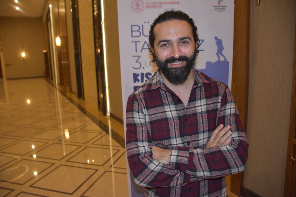 FİLİSTİNLİ YÖNETMEN NAWRAS ABU SALEH, AFYON'DA SİNEMASEVERLERLE BULUŞTU:
