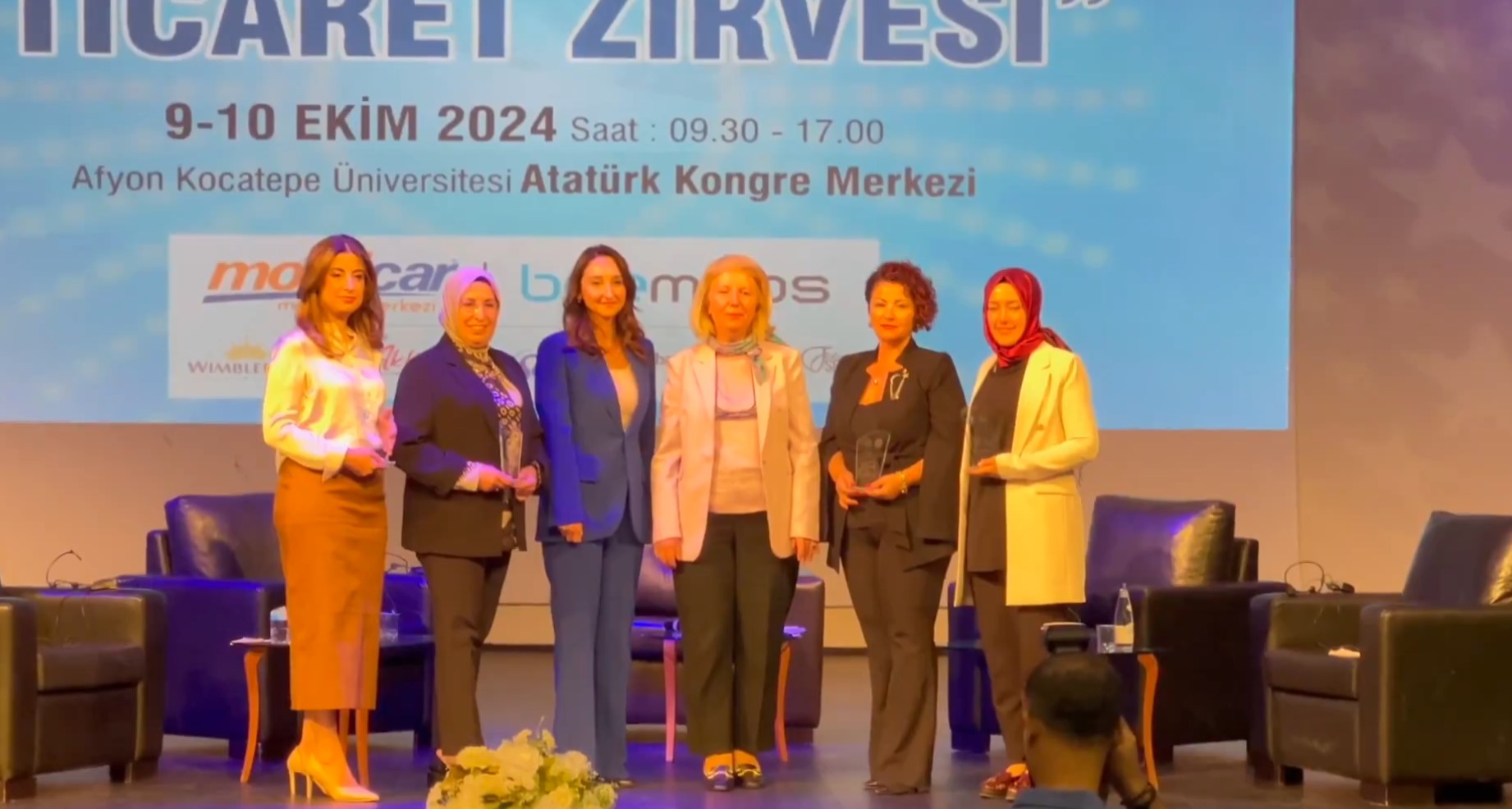 AFYONKARAHİSAR KOCATEPE ÜNİVERSİTESİ’NDE TİCARET ZİRVESİ DÜZENLENDİ