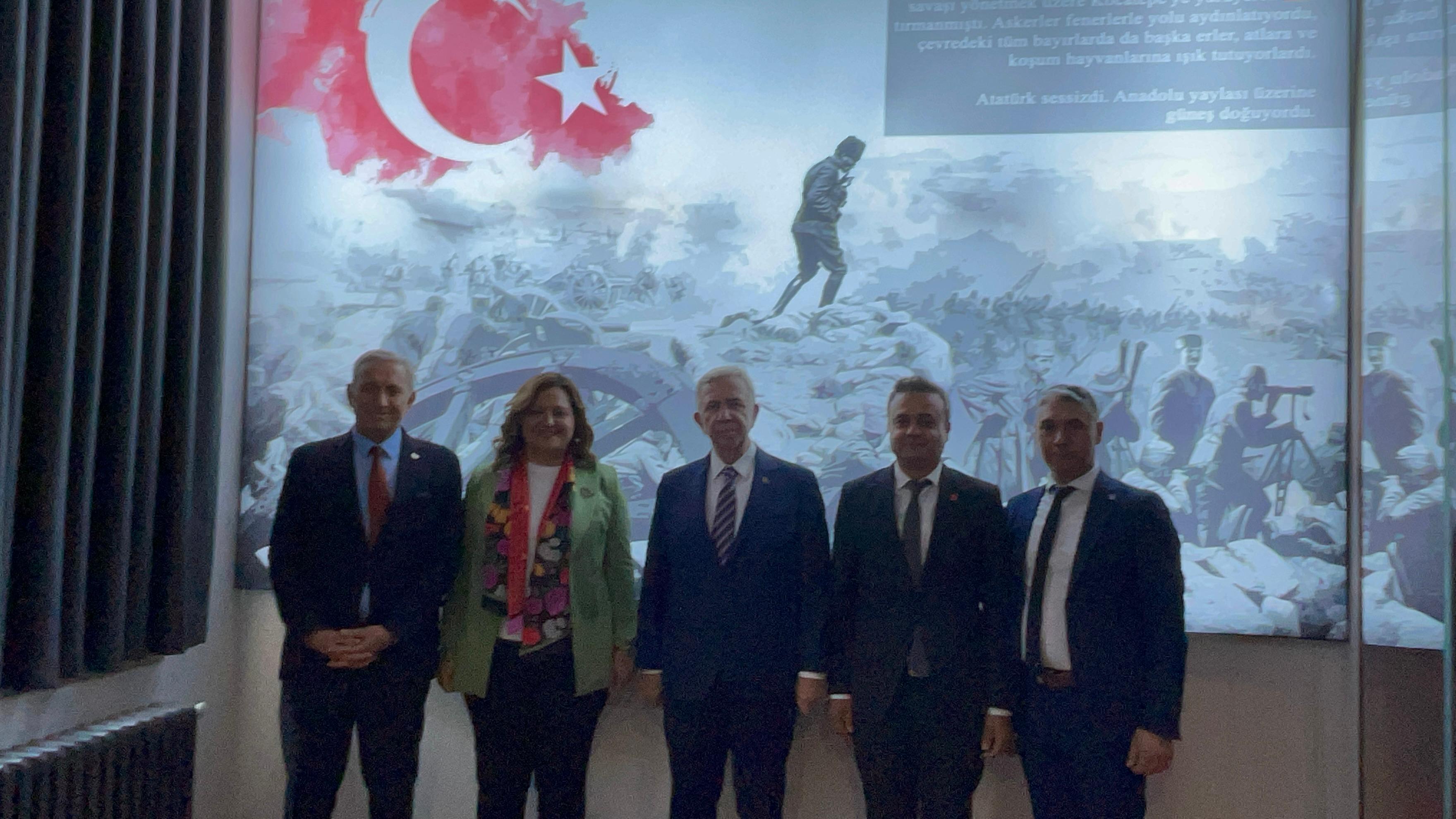 Başkan Köksal, Başkan Yavaş'a, Atatürk'ün Karargâh Olarak Kullandığı Tarihi Zafer Müzesi'ni Gezdirdi!