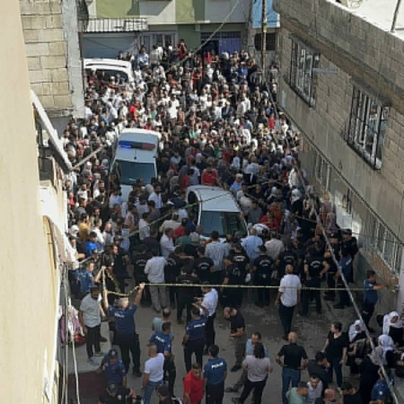 Son Dakika: Gaziantep'te Aile Katliamı: Eşini Ve 4 Çocuğunu Katletti, İntihar Etti!