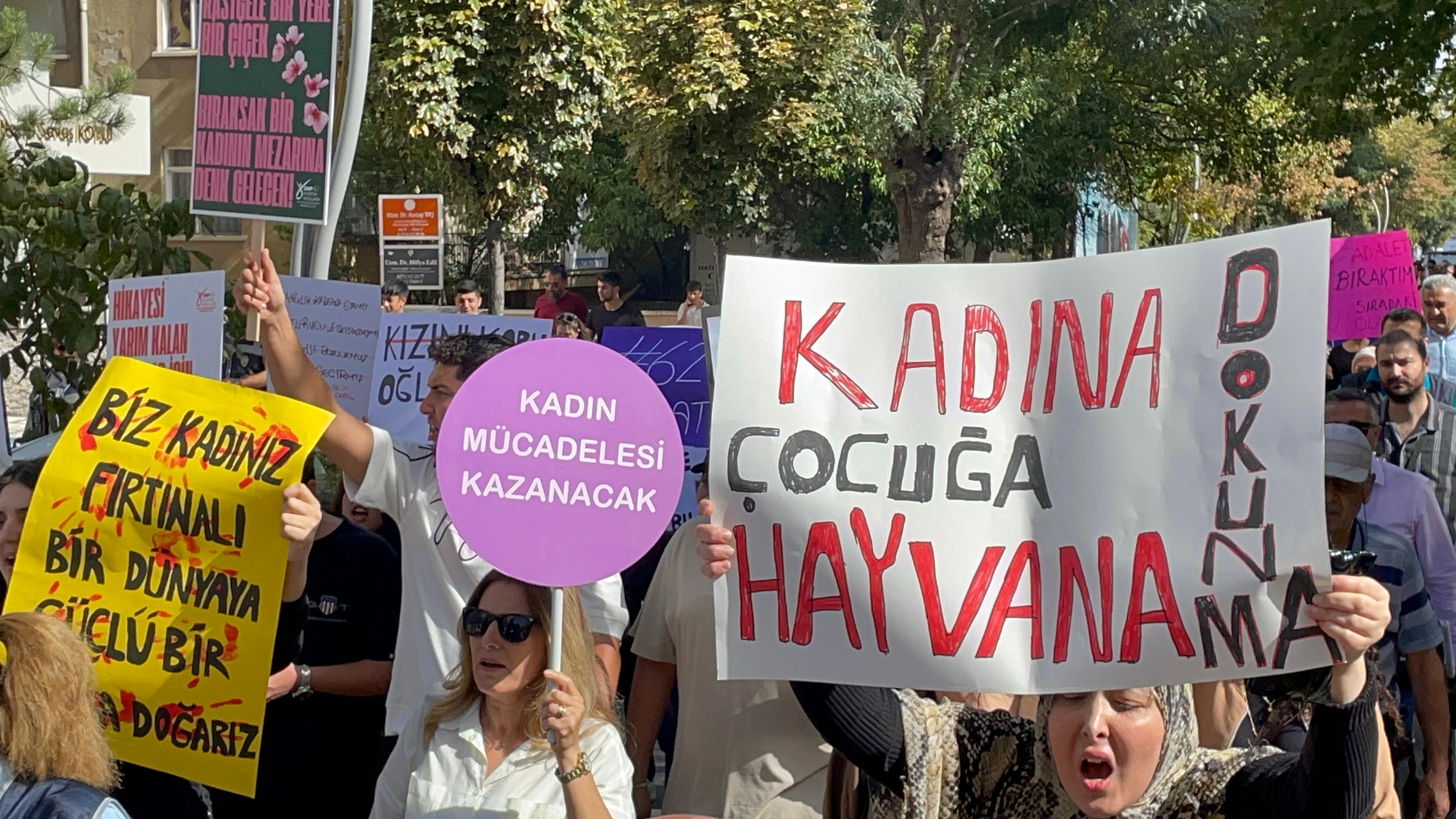 Afyonkarahisar'dan Yükselen Çığlık: "Kadınlar için yaşam bir haktır"