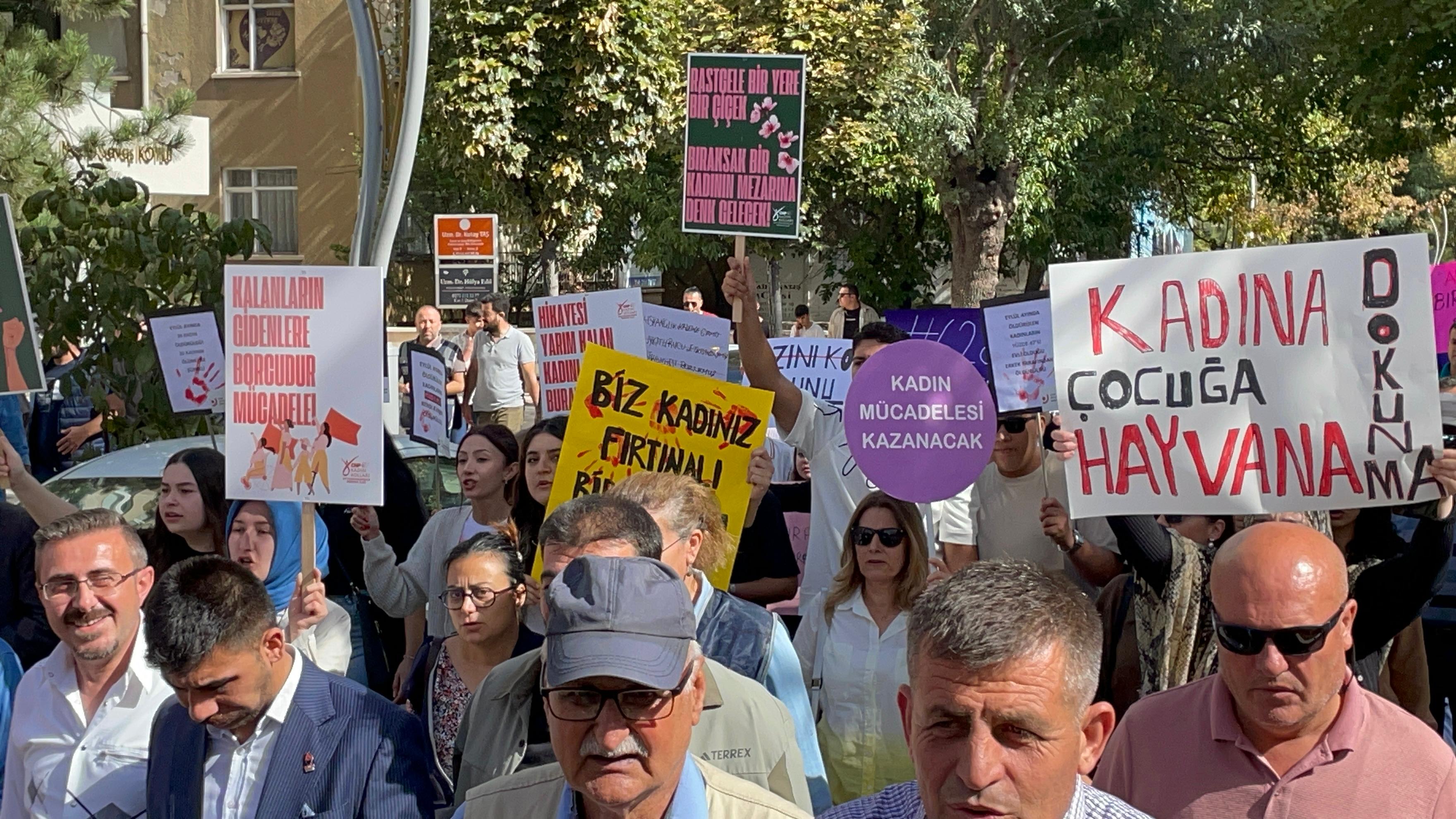 Afyonkarahisar'dan Yükselen Çığlık: "Kadınlar için yaşam bir haktır"
