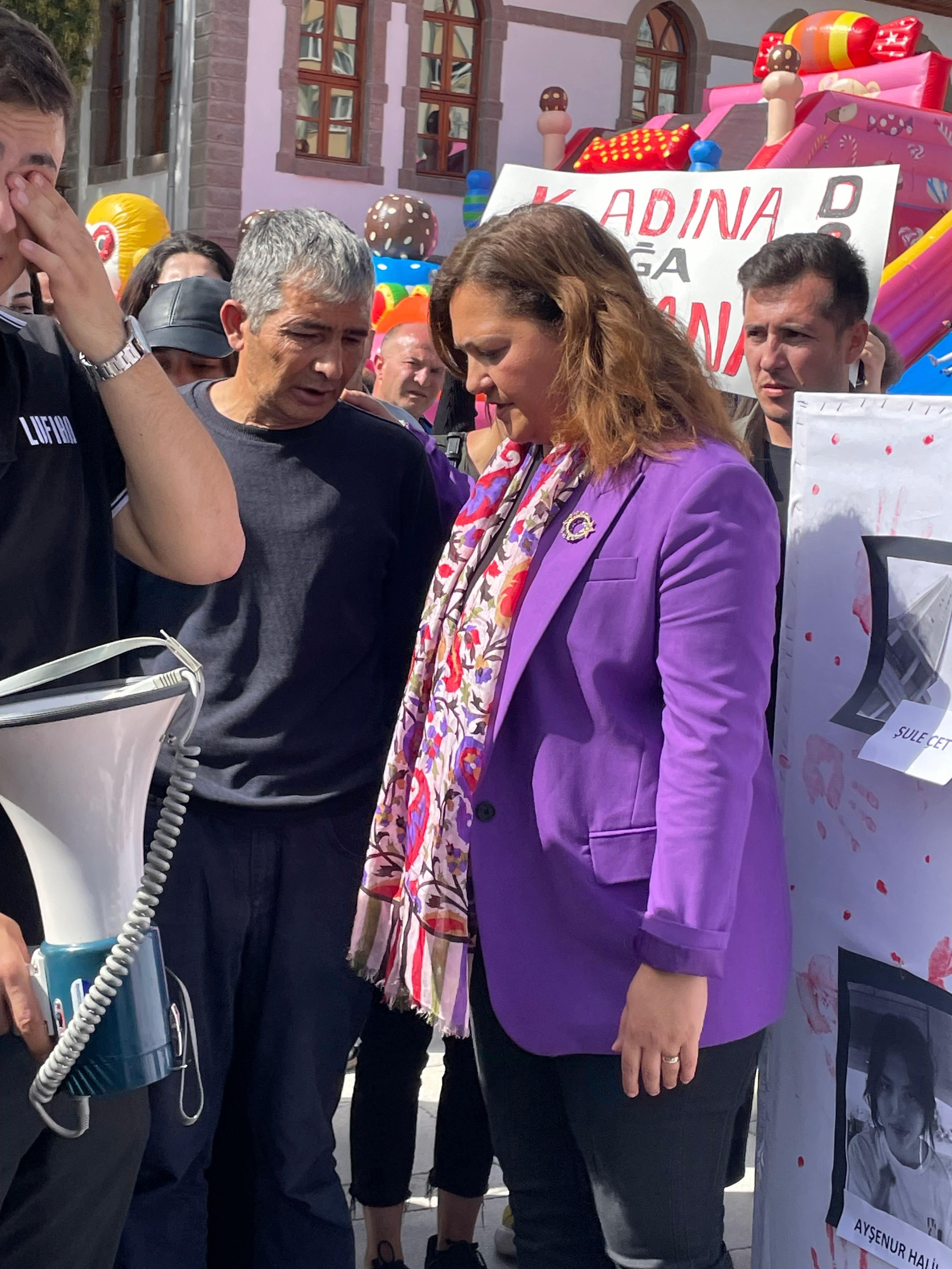 Afyonkarahisar'dan Yükselen Çığlık: "Kadınlar için yaşam bir haktır"