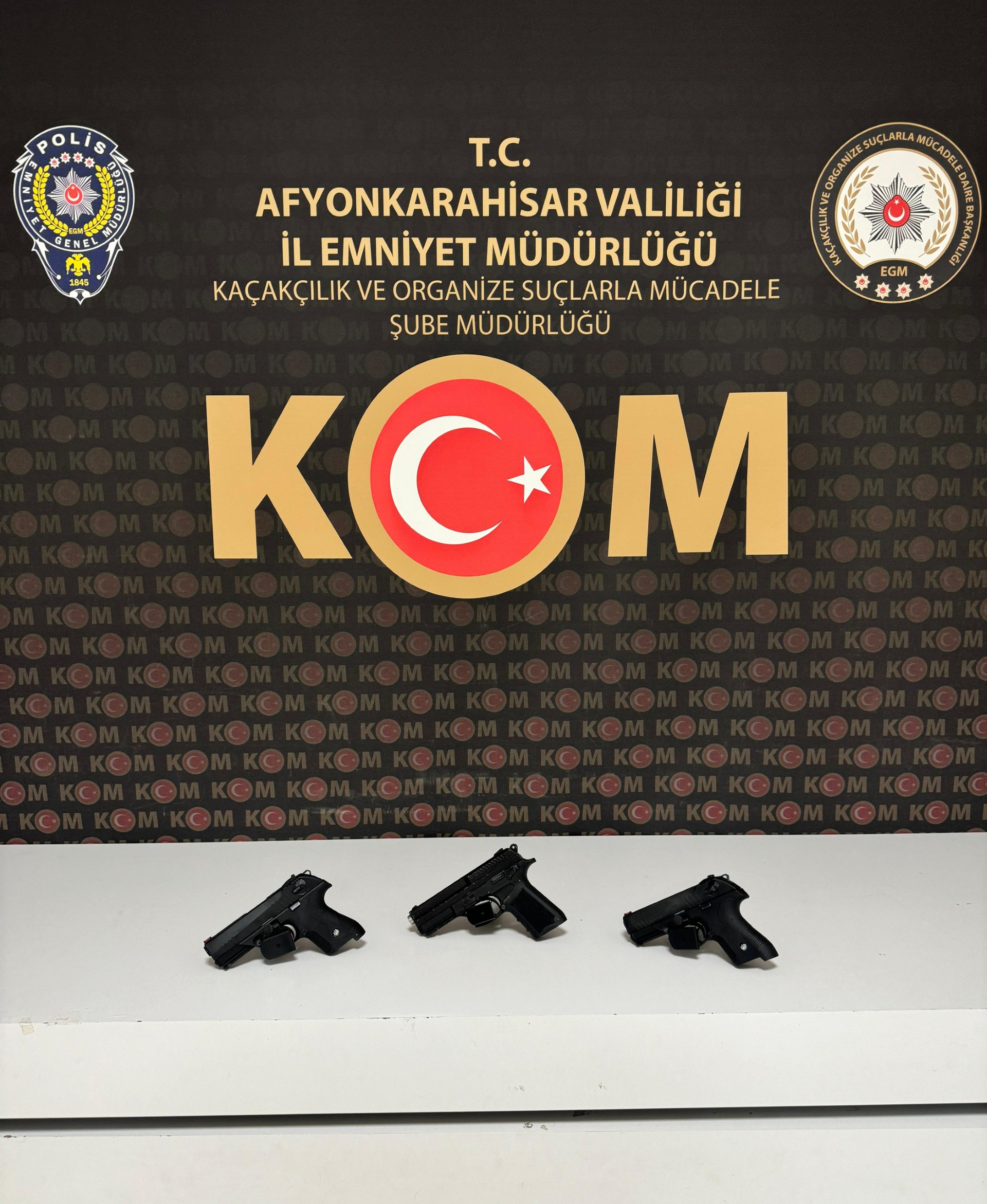 AFYONKARAHİSAR'DA KAÇAKÇILIK OPERASYONU!