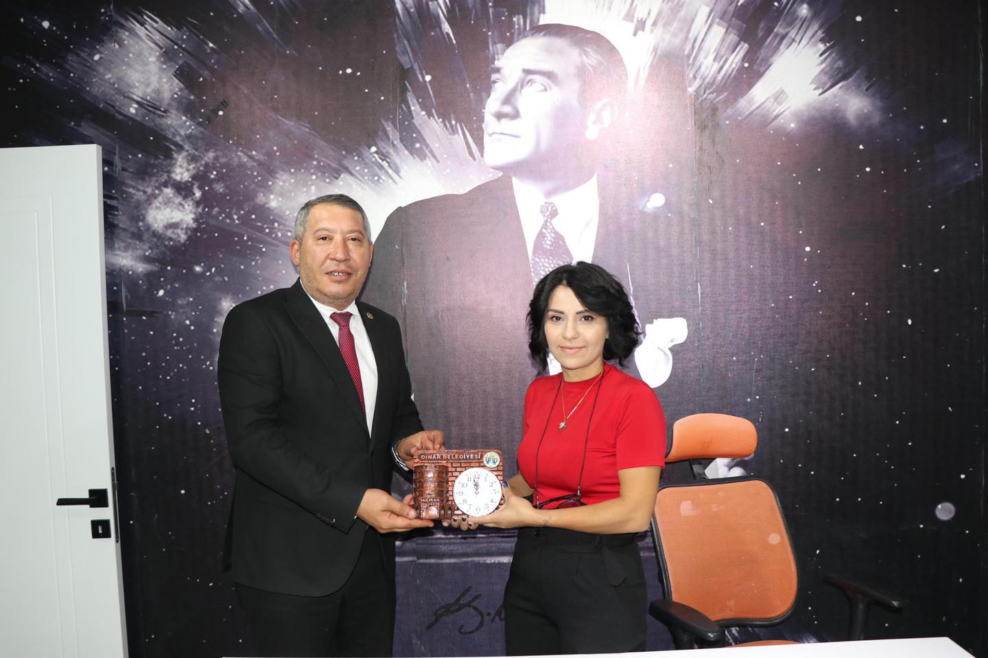 Başkan Topçu Özel Dinar Hedef Özel Öğretim Kursu'nu Ziyaret Etti