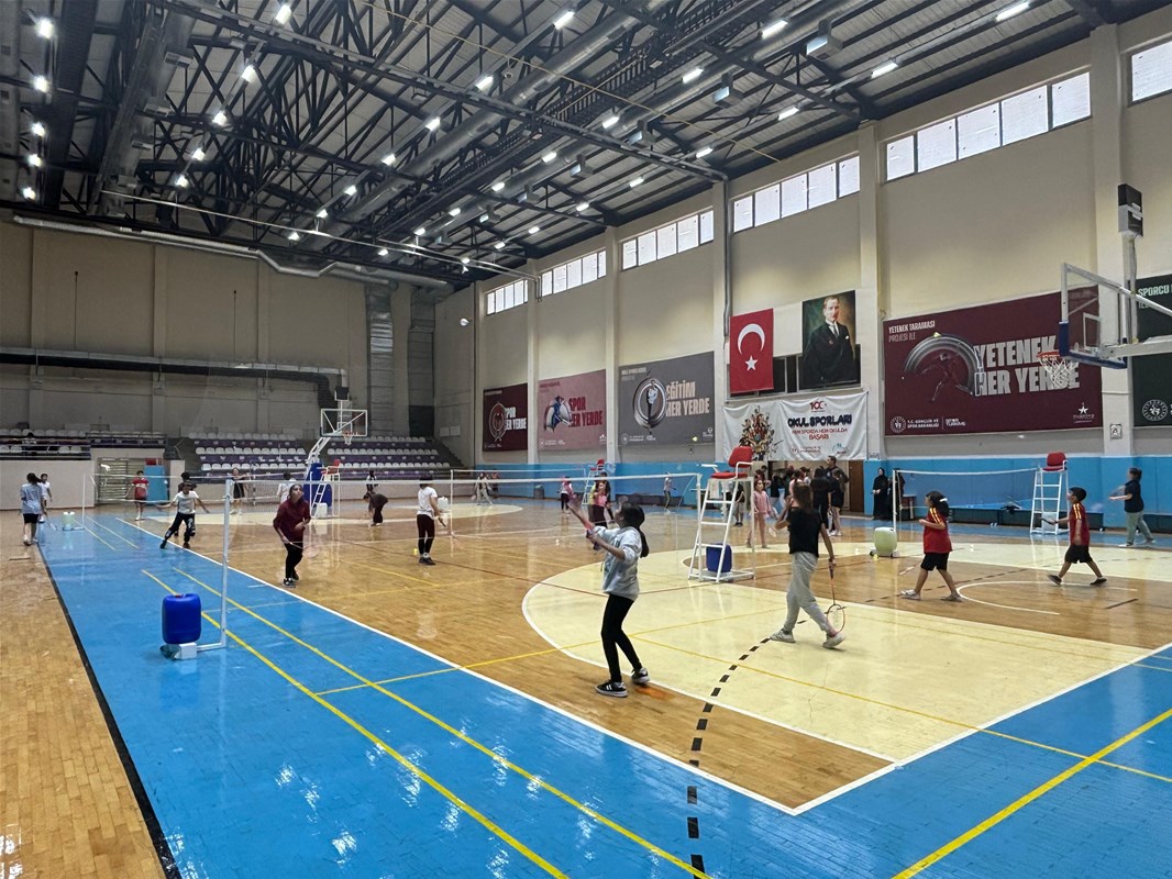 Kız Çocukları Haftası Badminton Müsabakaları Sona Erdi