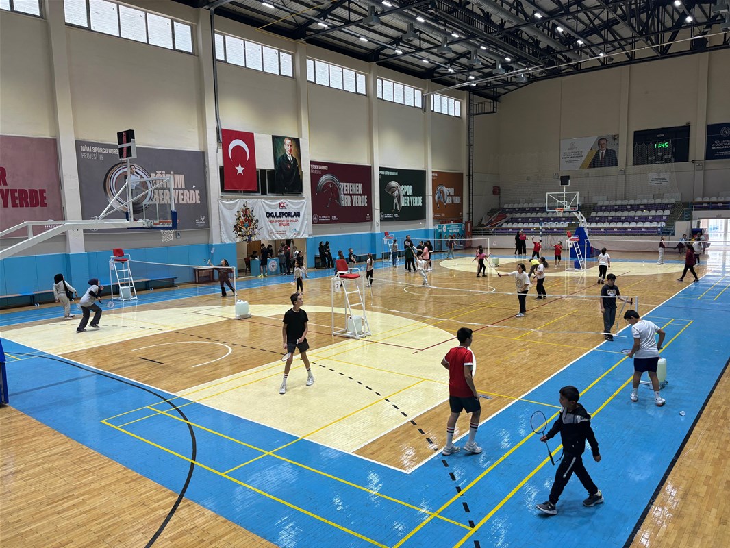 Kız Çocukları Haftası Badminton Müsabakaları Sona Erdi