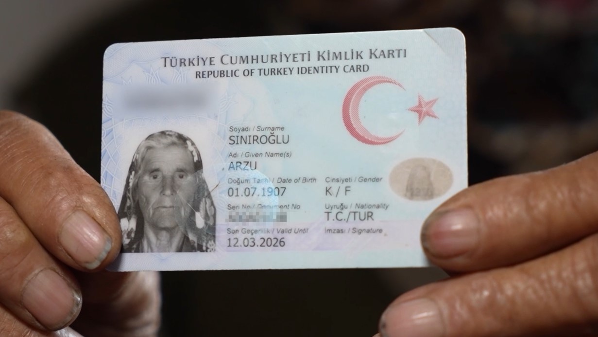 Türkiye’nin En Yaşlı İnsanı Arzu Nine 117 Yaşında hayatını Kaybetti