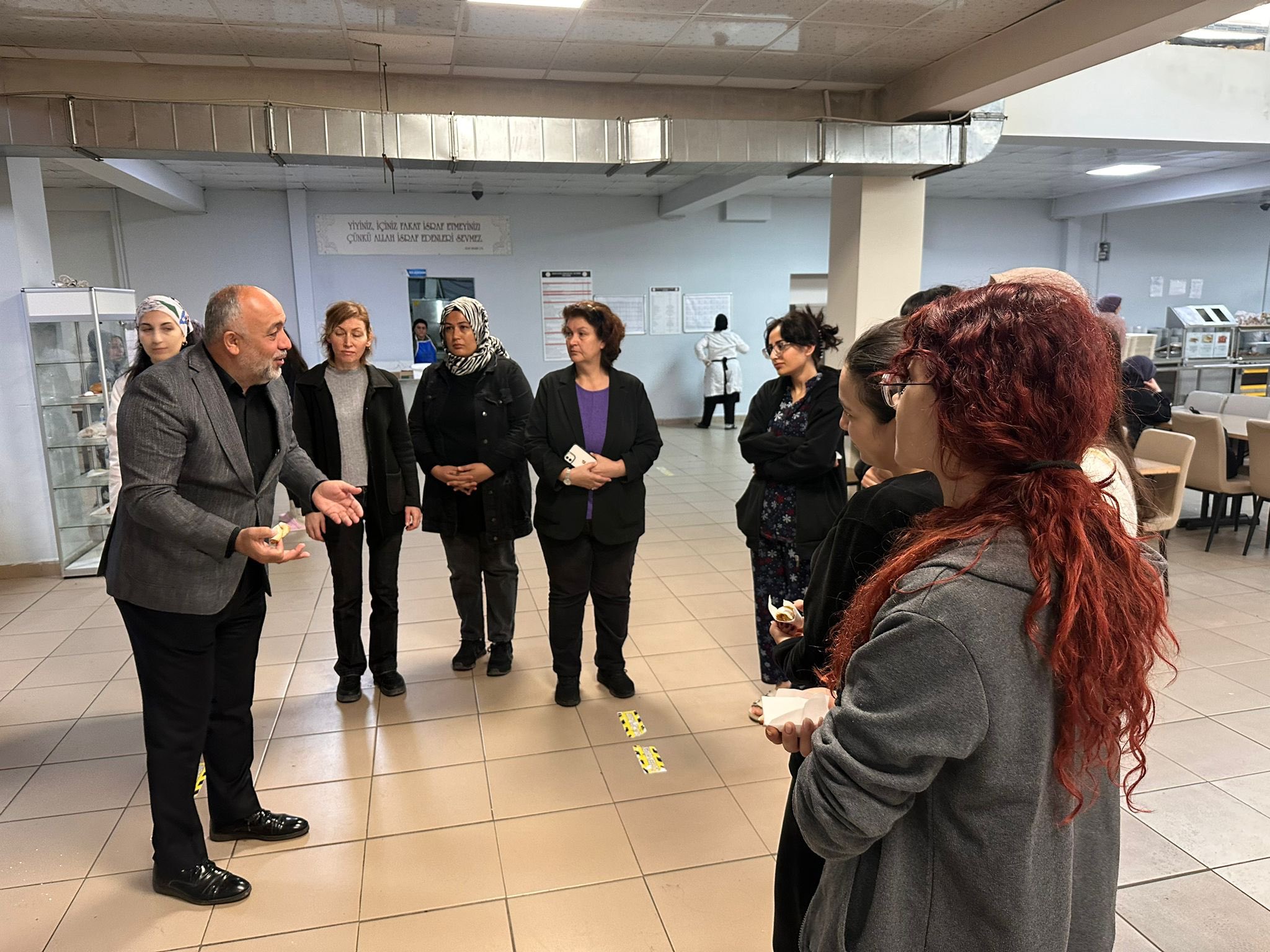 Müdür Kasapoğlu'ndan “Baba” Şefkatiyle İnceleme