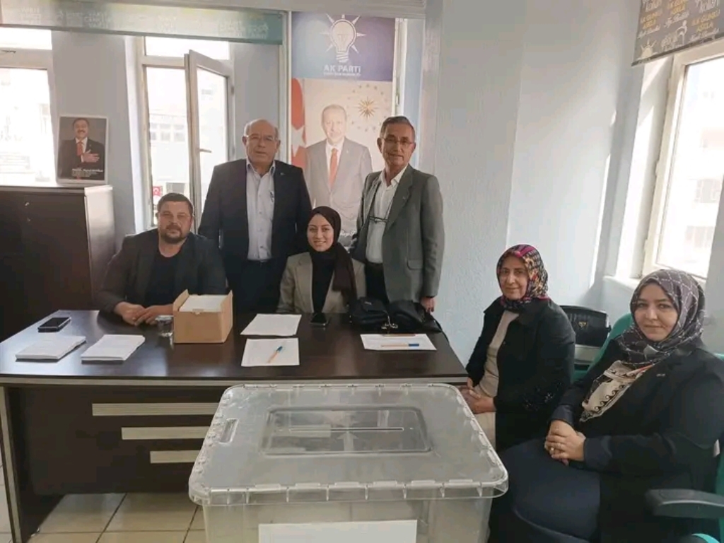 AK PARTİ ŞUHUT İLÇE BAŞKANLIĞI İÇİN TEMAYÜL YOKLAMASI GERÇEKLEŞTİRİLDİ