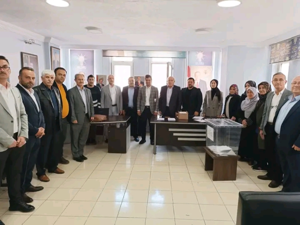 AK PARTİ ŞUHUT İLÇE BAŞKANLIĞI İÇİN TEMAYÜL YOKLAMASI GERÇEKLEŞTİRİLDİ