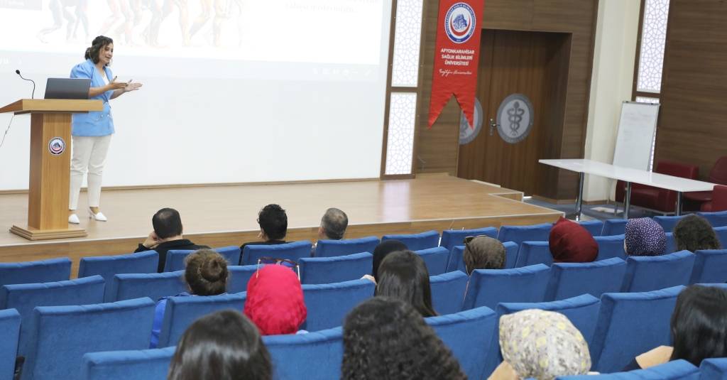 AFSÜ’DE SÜRDÜRÜLEBİLİRLİK SEMİNERİ