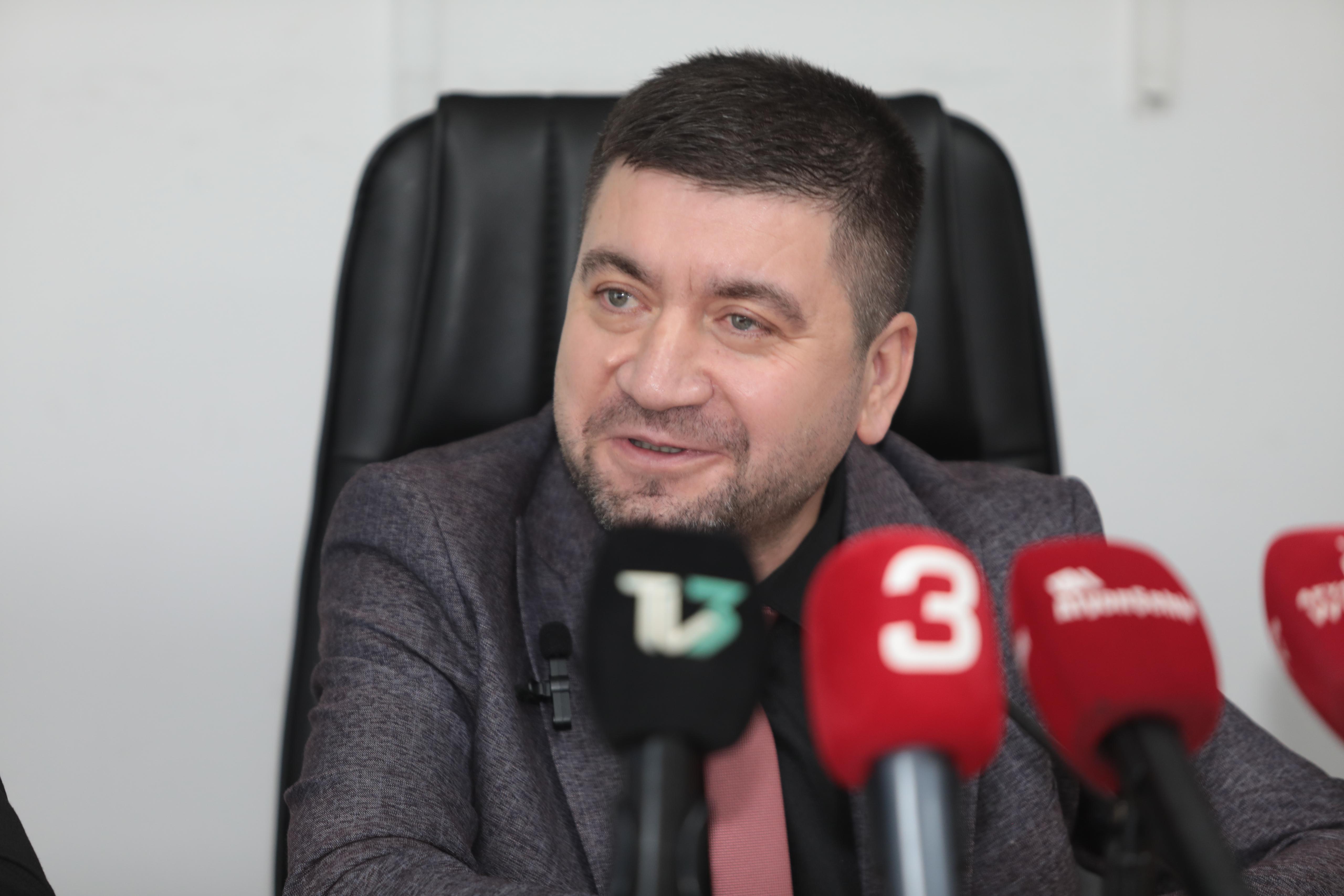 AK Partili Sevim ''Hangisine İnanalım?''