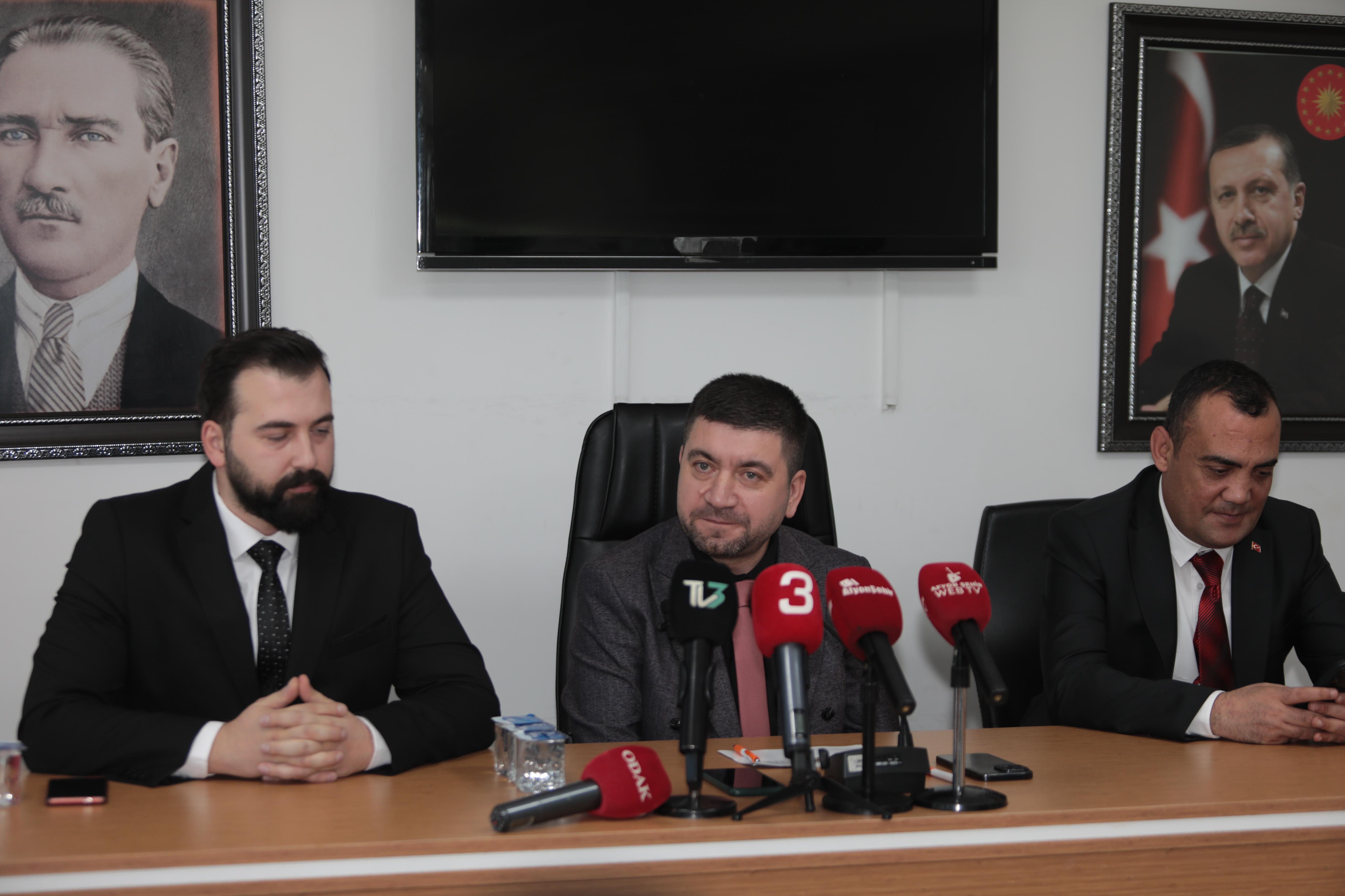 AK Partili Sevim ''Hangisine İnanalım?''