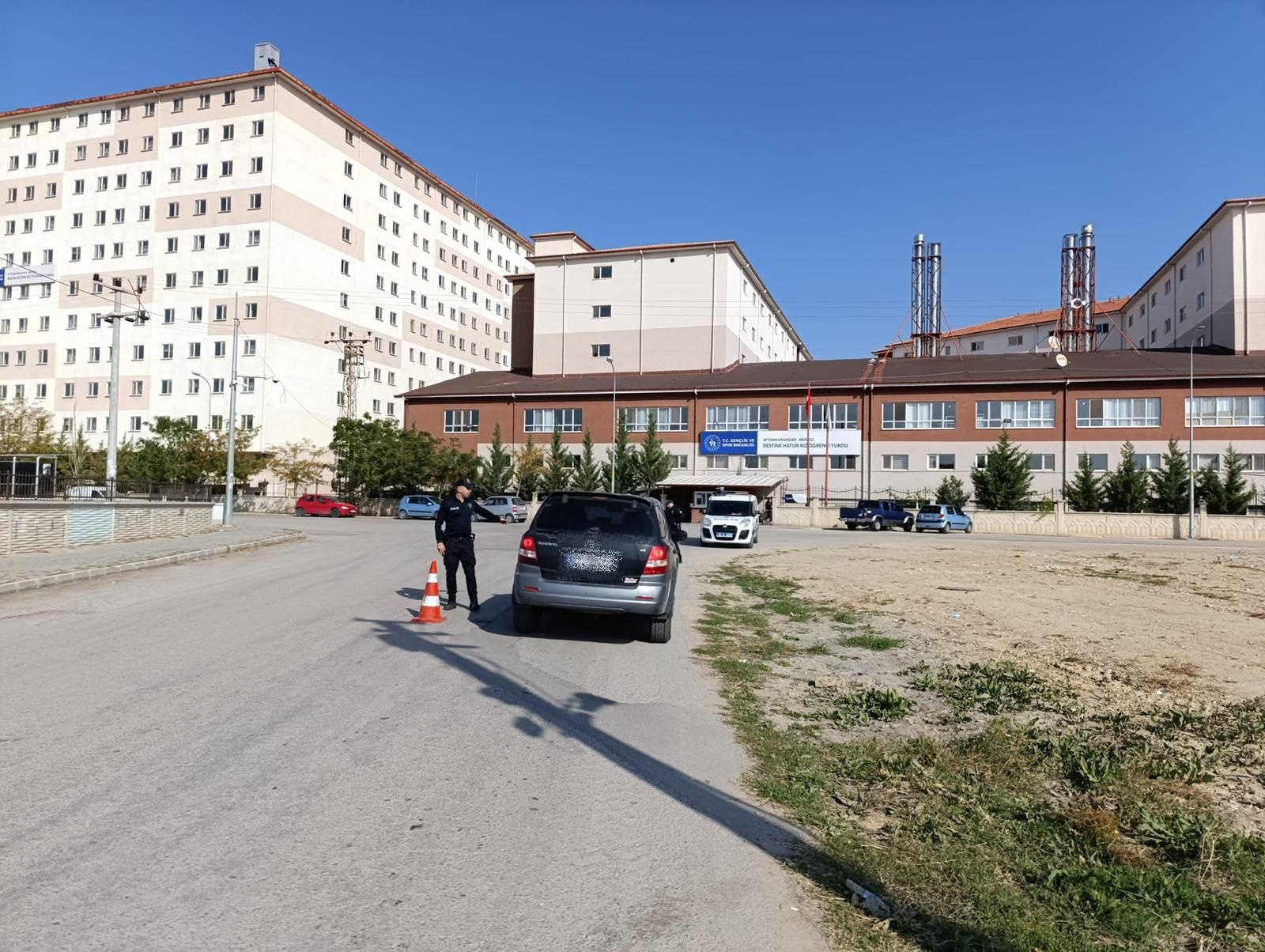 Kız Öğrenci Yurtları Çevresinde Güvenlik Uygulamaları Devam Ediyor