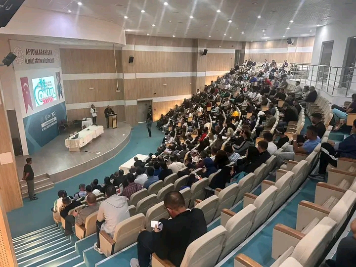 KASAPOĞLU, OKUL SPORLARI DEĞERLENDİRME TOPLANTISINA KATILDI