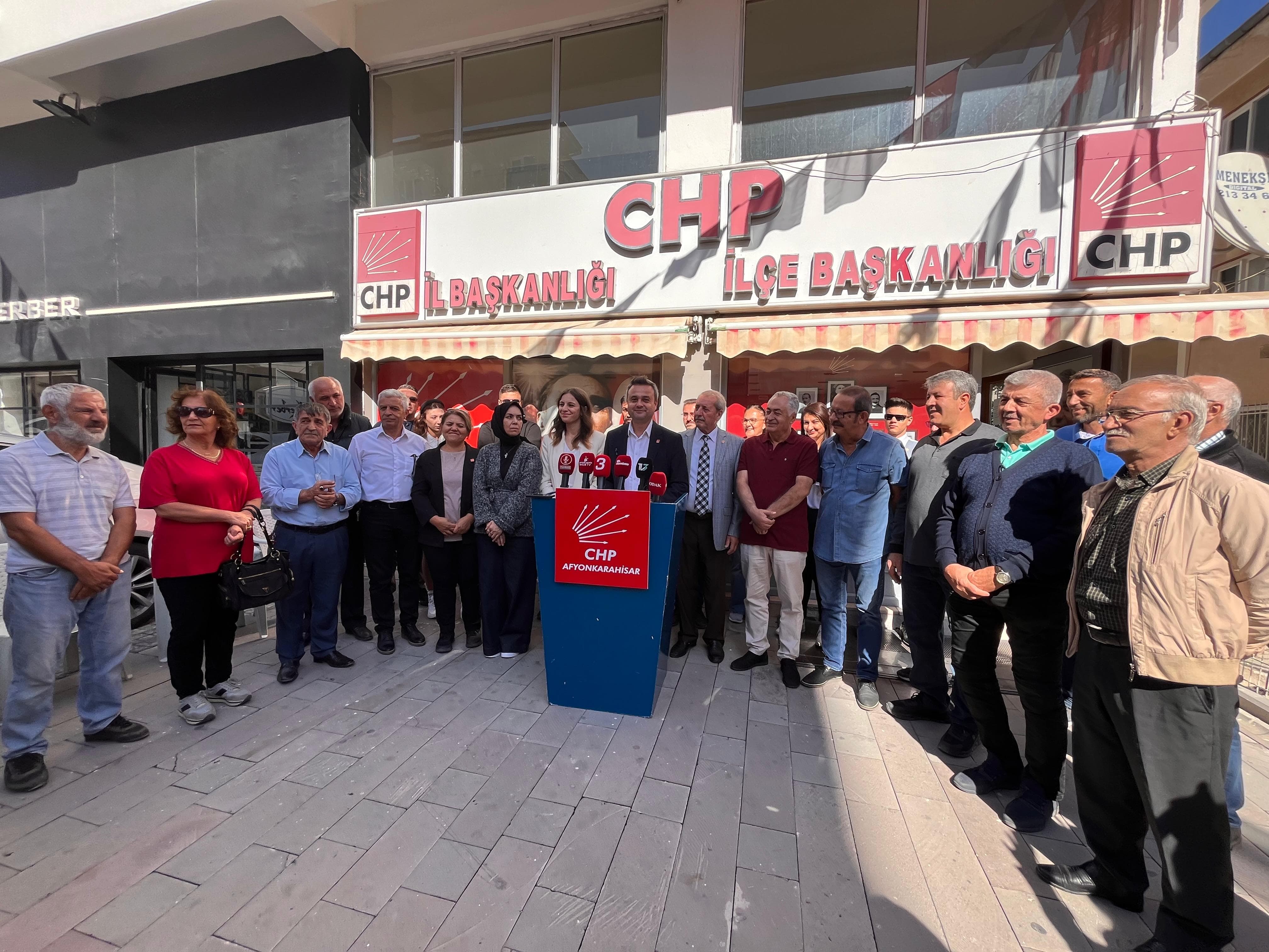 CHP'li FARUK DUHA ERHAN “HER DERDİN VAR BİR ÇARESİ ONUN DA ADI CUMHURİYET HALK PARTİSİ”