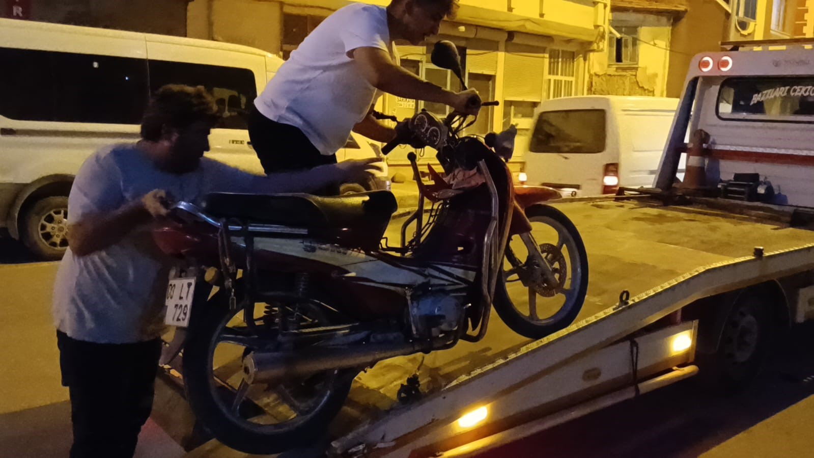 Sandıklı ilçesinde 4 farklı kaza: 5 yaralı