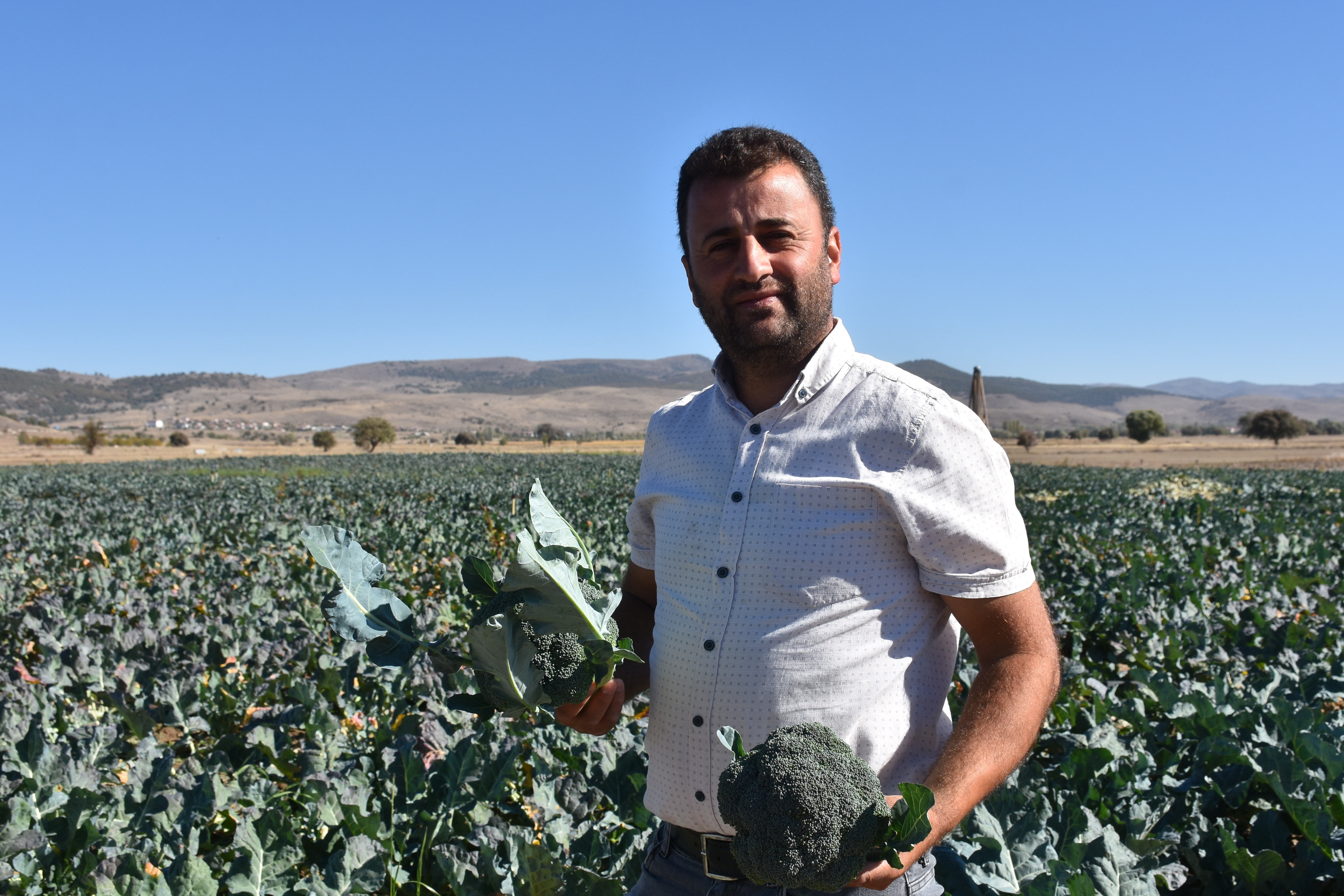 Mahmut Öztürk: "Beldede 18 çiftçiyiz, bu yıl 200 dekar alanı ektik, gelecek yıl 700 dekar alanı ekeceğiz"