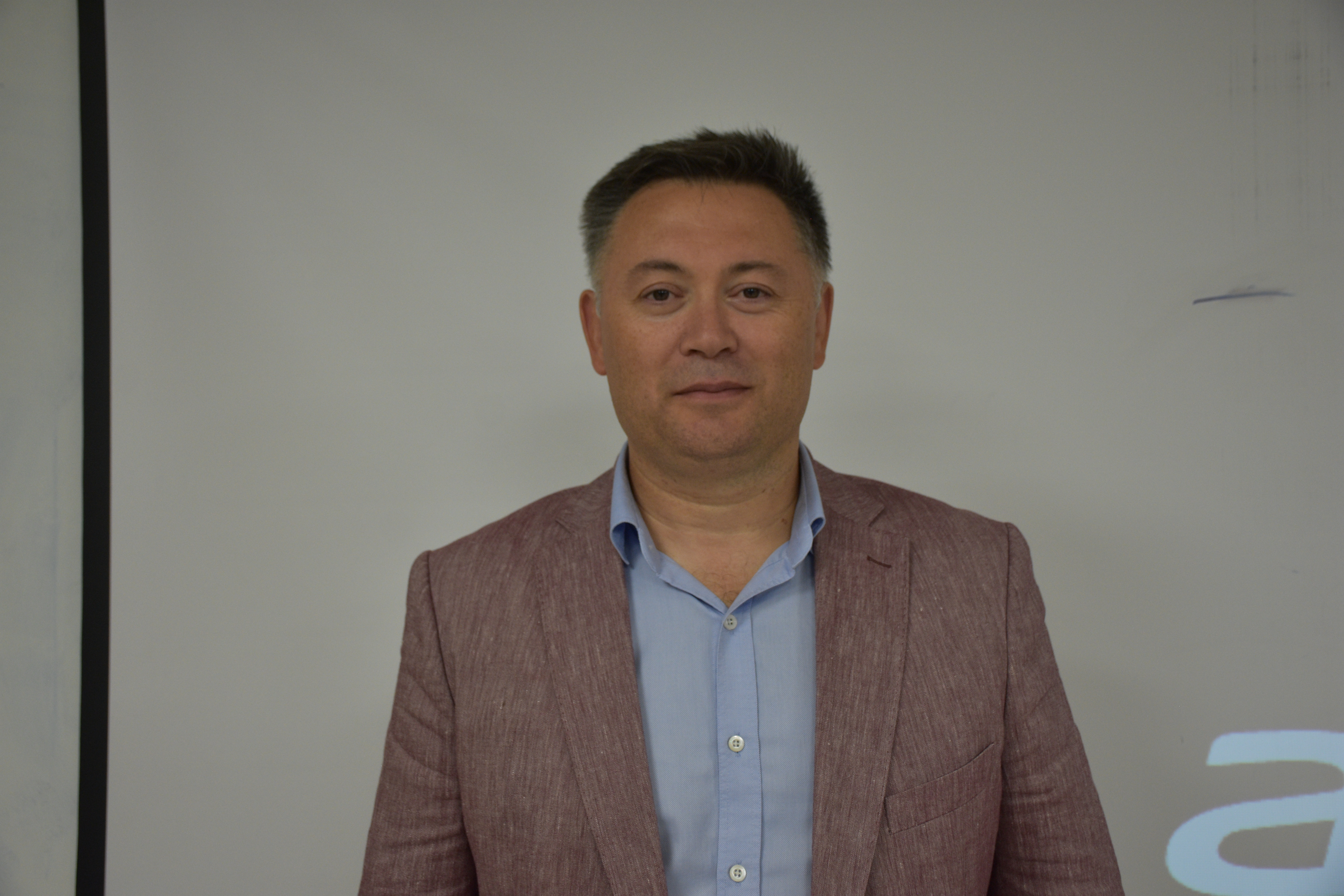 Akademisyen çiftin geliştirdiği yazılımın entegre edildiği gözlük, tıp eğitiminde kullanılacak