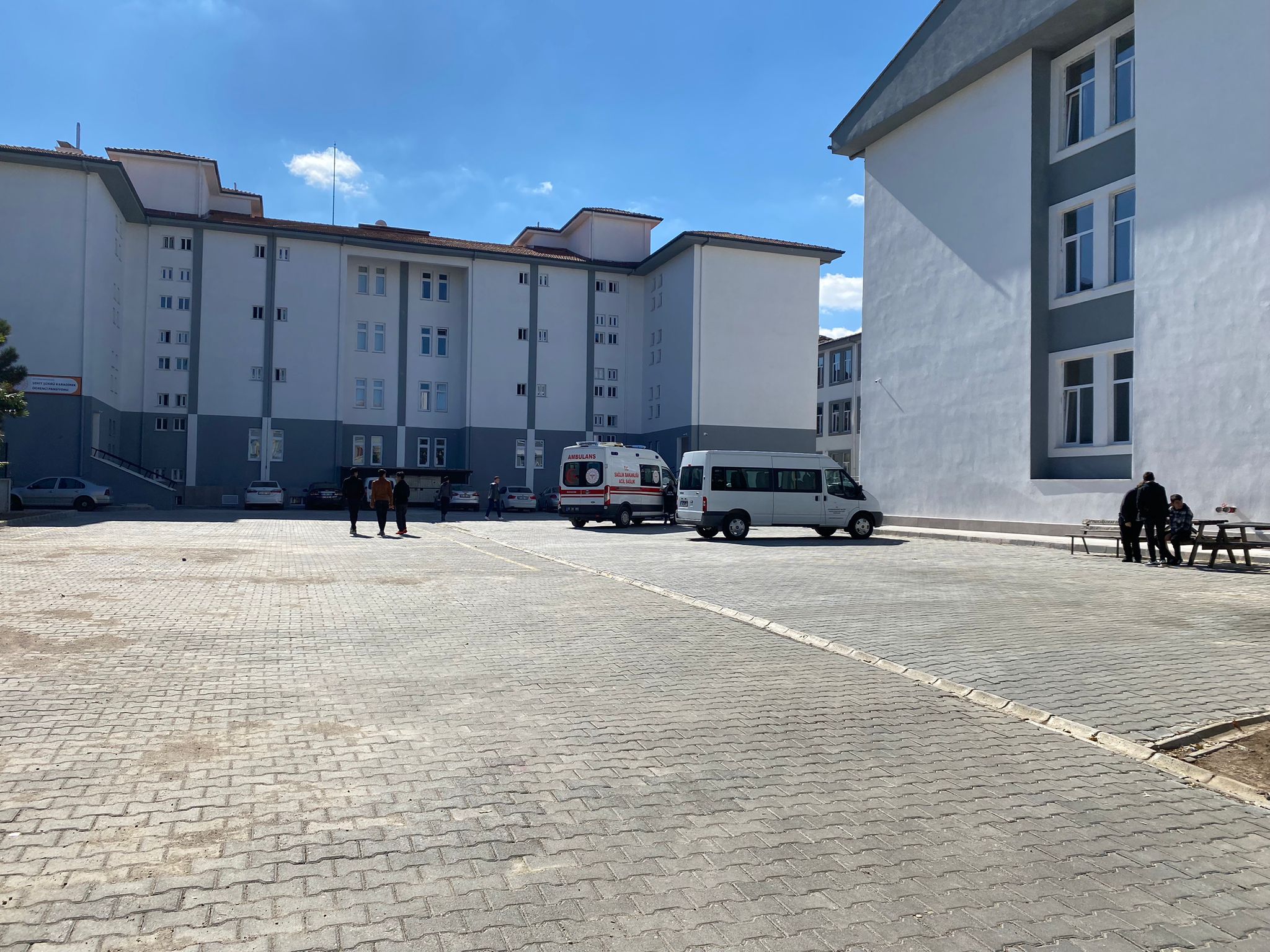 Afyon’da Bir Öğrenci Kazayla Kendisini Yaraladı