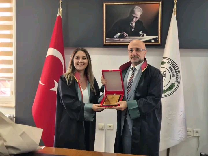 Afyon Barosu'nda Devir Teslim Töreni Gerçekleştirildi