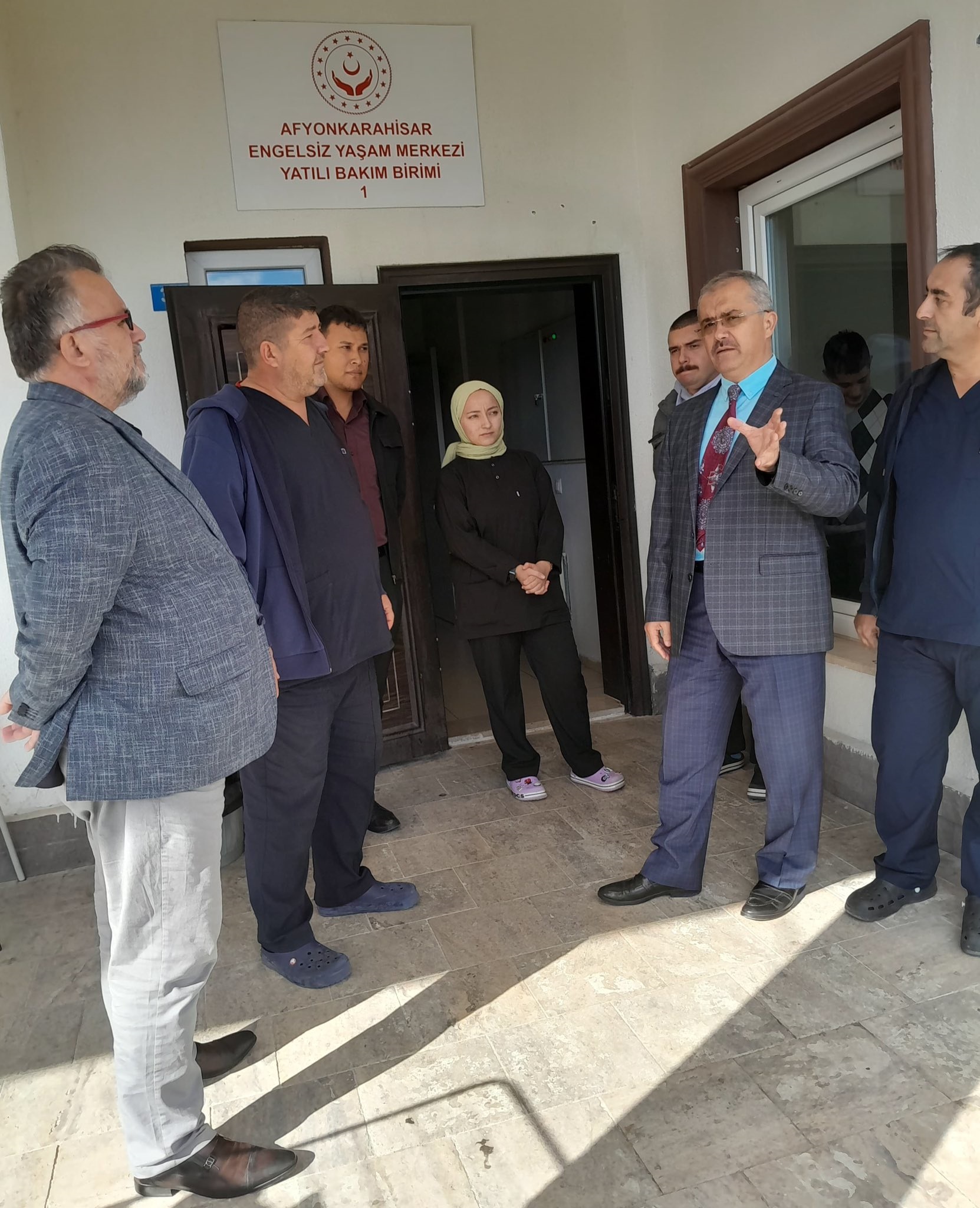 ENGELSİZ YAŞAM MERKEZİNE AİLE VE SOSYAL HİZMETLER İL MÜDÜRÜ’NDEN ZİYARET