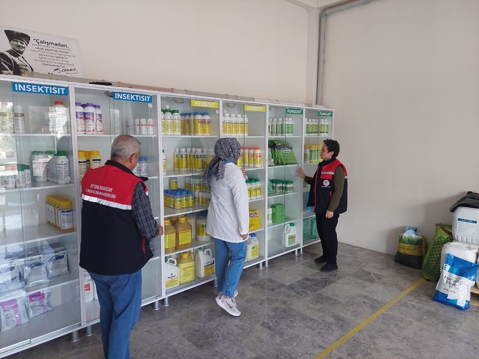 Bitki koruma ürünü bayilerinde denetim yapıldı: Tarım İl Müdürlüğü'nden Bitki Koruma Ürünlerine Üçüncü Dönem Denetimi