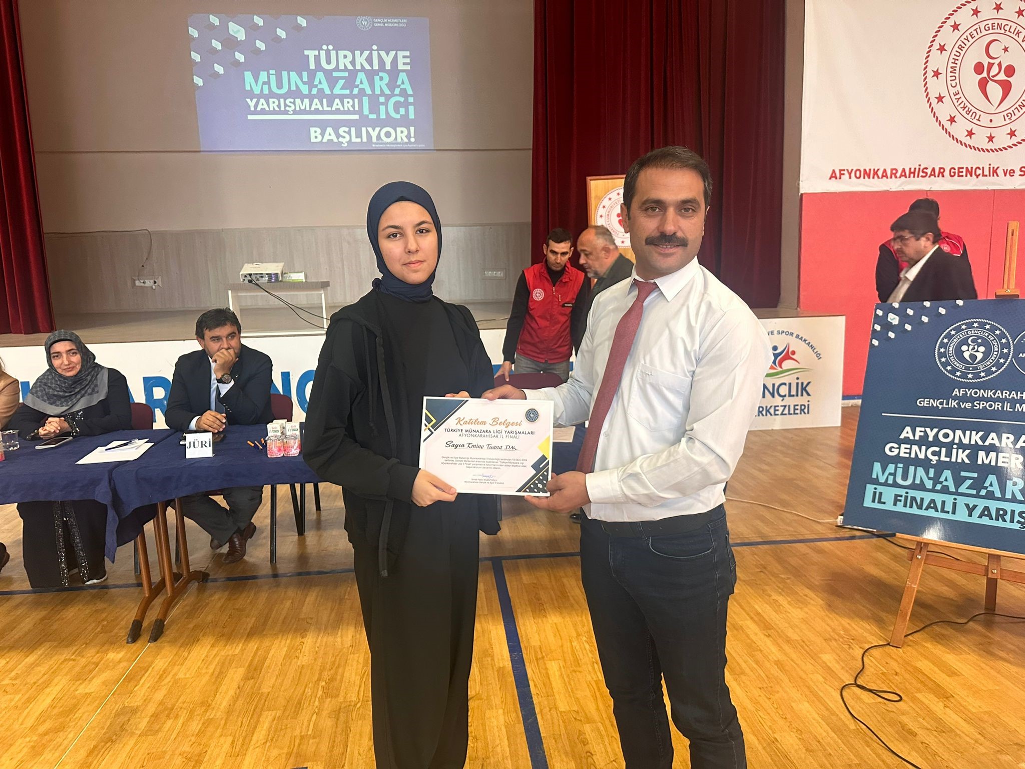 Türkiye Münazara Yarışmaları İl Finalinde Büyük Heyecan: Üniversite Münazara Yarışmaları İl Finali Sonuçlandı