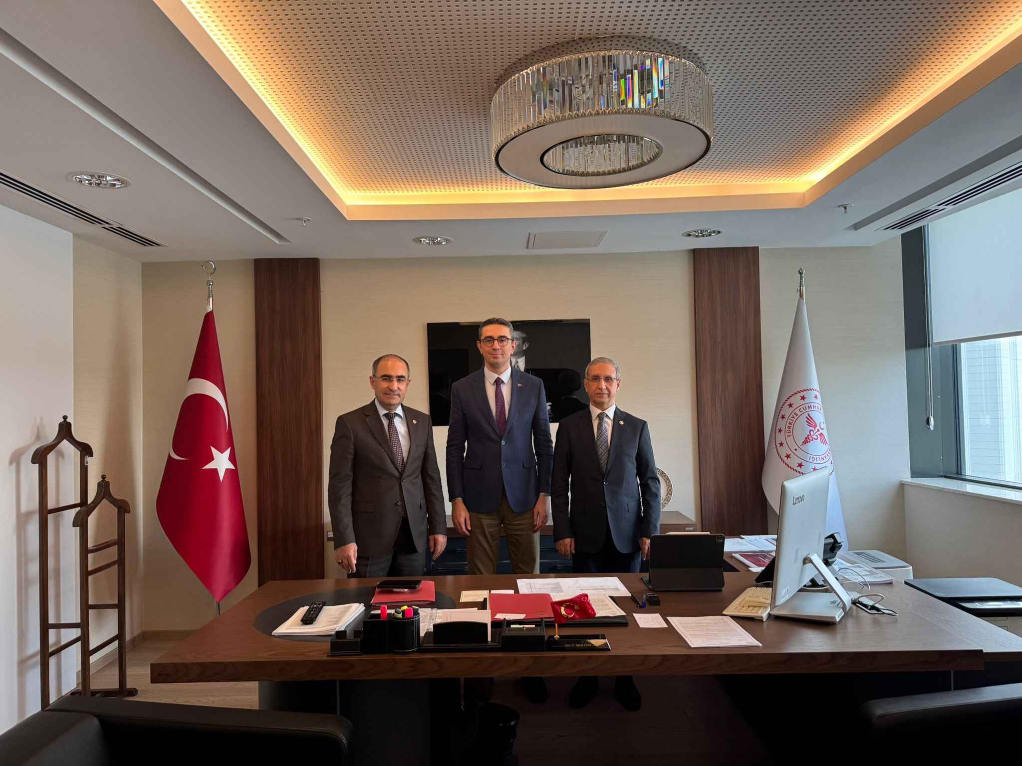 MİLLETVEKİLİ ARSLAN KAMU HASTANELERİ GENEL MÜDÜRÜ CEVİZ'İ ZİYARET ETTİ