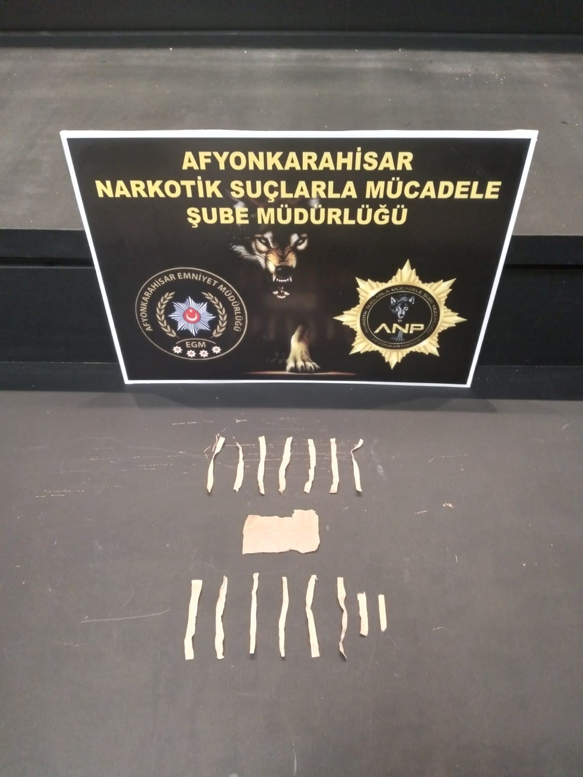 Afyonkarahisar’da uyuşturucu operasyonu!  4 kişi tutuklandı