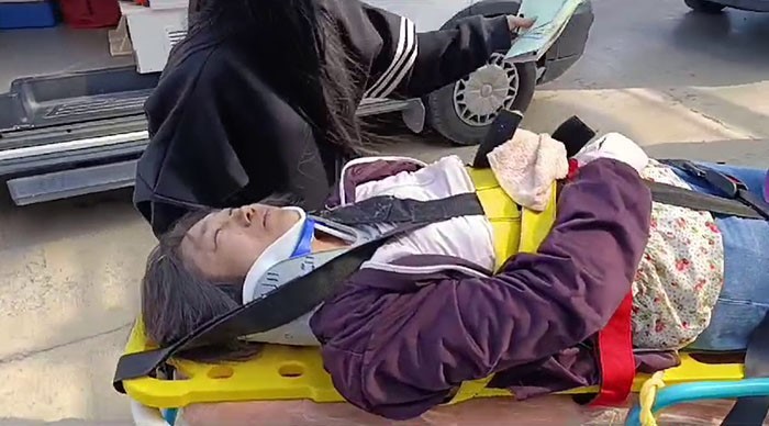 Afyonkarahisar’da Kaza Geçiren Japon Turistler Hastanelerde Tedavi Altında: 20’si Taburcu Oldu
