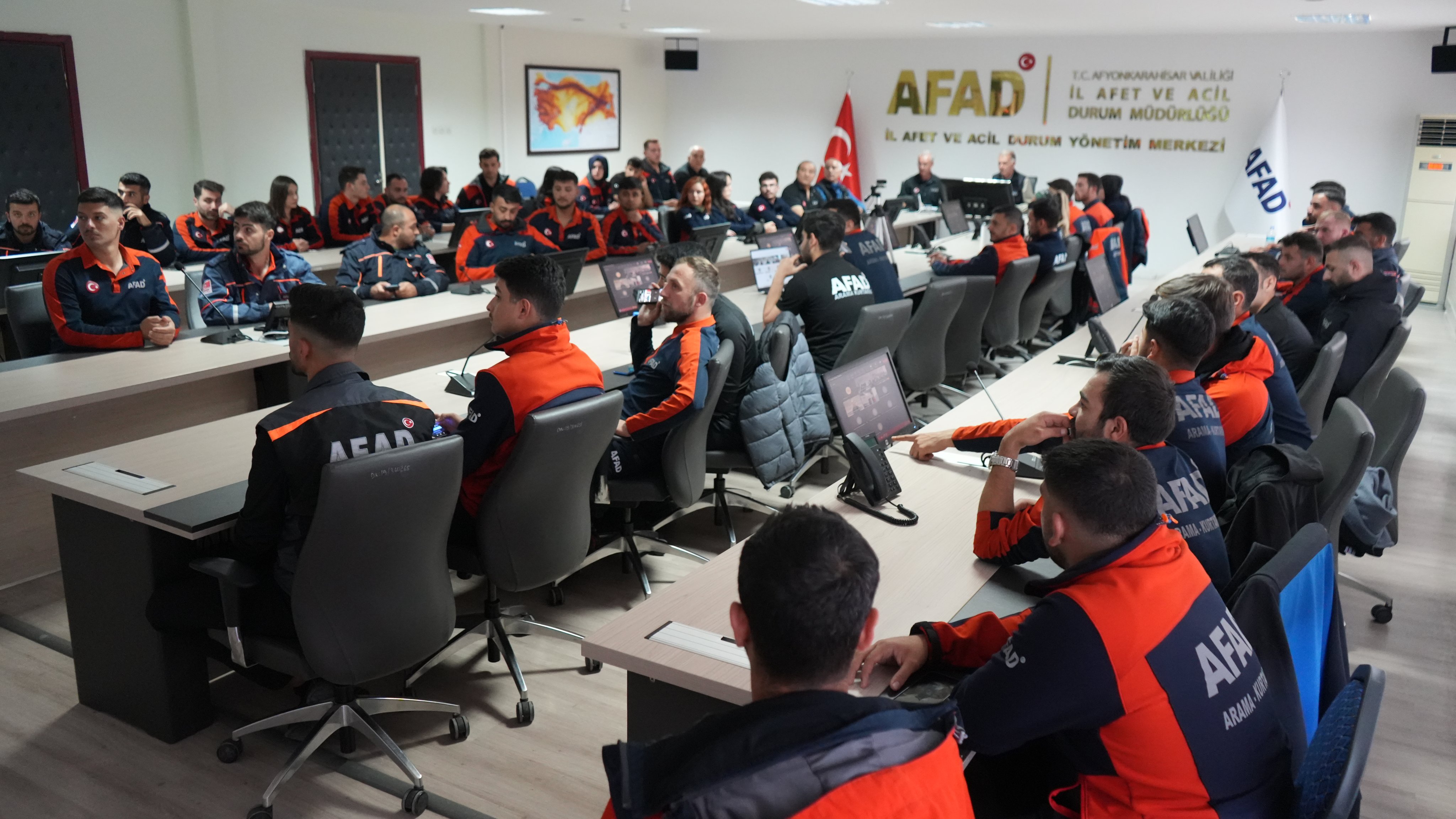 Müdür Altunbulak'tan Eğitim Atağı Yeni Personelleri Sahaya Hazırlıyor